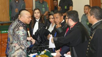 Mantan Kapolda Sumbar Teddy Minahasa Lolos dari Hukuman Mati, Hakim Sebut Dua Hal yang Meringankan