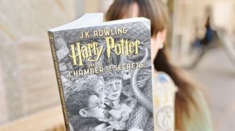 Mengulas Serunya Dunia Sihir Bersama Novel Best Seller Dunia Harry Potter