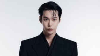 Doyoung NCT Terpilih Sebagai Brand Ambassador Dolce & Gabbana Terbaru