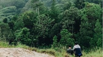 Bukit Akasia, Tempat Menikmati Pemandangan Alam Gratis dari Atas Ketinggian