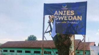 Baliho Anies Dirusak di Jember, NasDem: Lawan Mulai Keder