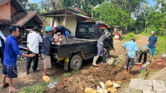 Permudah Akses Masyarakat, GMC Bangun Paving Blok di Lebak Banten