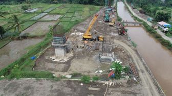 Progres Konstruksi Tol Jogja-Bawen: Ada Jembatan Melayang di Atas Selokan Mataram