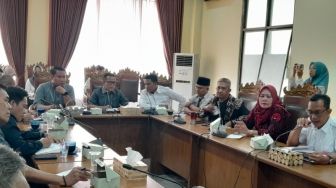 Klarifikasi Dinas PU Bandar Lampung Soal Mobil Dinas Dipakai Pasang Bendera Partai NasDem