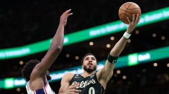 Hasil NBA: Dramatis Curi Kemenangan Heat, Celtics Paksakan Gim Ketujuh Final Timur
