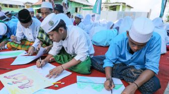 SDG Sulsel Tingkatkan Kualitas Para Santri Lewat Pelatihan Membuat Kaligrafi
