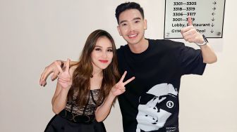 Gara-Gara Foto dengan Ayu Ting Ting, Selebgram Arel Bikin Penasaran Banyak Orang