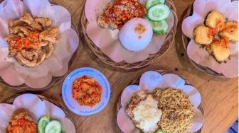 4 Rekomendasi Tempat Makan Ayam Geprek Favorit di Garut, Pedasnya Nampol!