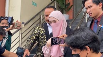 Virgoun Cabut Gugatan Cerai karena Ingin Dapat Hak Asuh Anak, Inara Rusli Pasrah: Kami Bisa Apa?