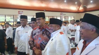 Anies Baswedan Hadiri Milad PKS di Yogyakarta, Teriakan Presiden Menggema