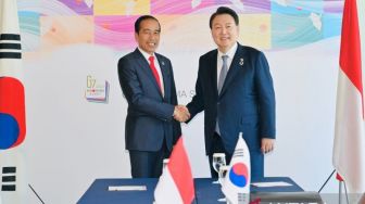 Jokowi Lobi Presiden Korsel Dorong Komitmen Investasi Lotte dan CJ Group di RI