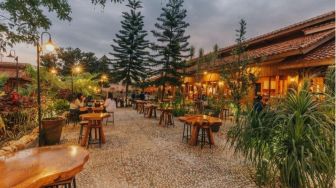 5 Cafe Outdoor di Bandung, Tawarkan Suasana Cozy saat Hangout