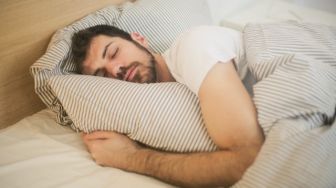 5 Tips Ampuh agar Tidurmu Nyenyak, Salah Satunya Mandi Sebelum Tidur
