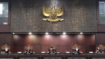 Presiden dan DPR Belum Siap, MK Tunda Sidang Uji Materiil UU Kejaksaan