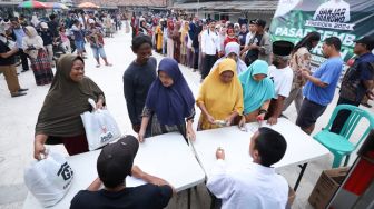 Gelar Pasar Murah, 500 Paket Sembako Diserbu Warga Tangerang