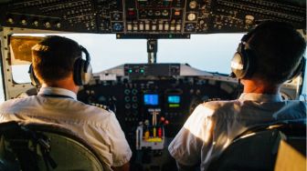Bikin Merinding, Salam Perpisahan Pilot Garuda di Penerbangan Terakhir