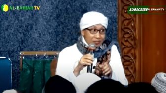 Inara Rusli Buka Cadar di Depan Awak Media, Begini Tanggapan Buya Yahya