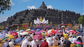5 Tips Bijak Mengikuti Perayaan Waisak di Candi Borobudur, Utamakan Etika