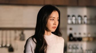 6 Pesona Kim Tae Hee di Lies Hidden in My Garden, Drama Barunya Setelah Vakum 3 Tahun