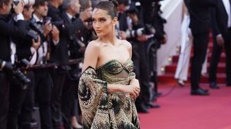 Gaya Cinta Laura di Cannes Film Festival, Pakai Gaun Terinspirasi Sosok Nyi Roro Kidul