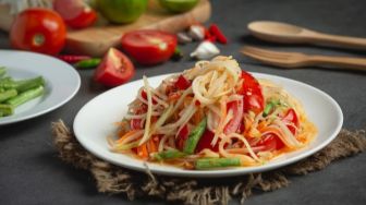 Resep Salad Thailand yang Rasanya Asam Pedas, Bisa untuk Menu Diet!