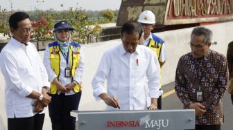 Sambangi Bantul, Jokowi Resmikan Jembatan Kretek II Sepanjang 2,6 Km