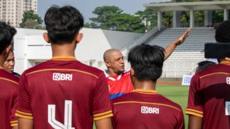 BRImo Future Garuda, Ini Potret Anak Muda Indonesia Latihan Bola Bersama Roberto Carlos, Materazzi, Abidal dan Veron