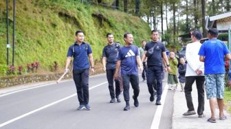 Gubernur Sulsel Andi Sudirman Sulaiman Jalan Pagi, Nikmati Kesejukan Malino