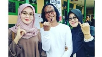 Suaminya Kerap Ditempeli Fans Ibu-ibu, Istri Mandra Cemburu