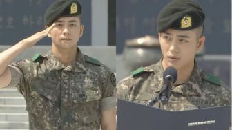 Naik Podium, Kang Tae Oh Beri Pidato Mengharukan di Hari Memorial Korea Selatan
