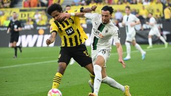 Borussia Dortmund Resmi Datangkan Ramy Bensebaini dari Monchengladbach Secara Gratis