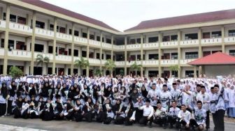 Animonya Tinggi! Ribuan Calon Siswa Berebut Masuk ke MAN Batam