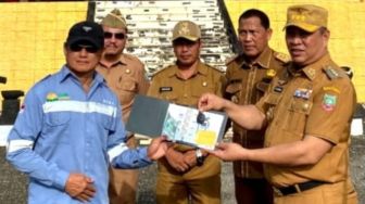 PT Tiran Indonesia Serahkan Dua Unit Bantuan Ambulance di Konawe Utara