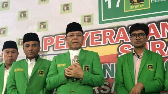 Minta DPR Makzulkan Jokowi, Plt Ketum PPP Skakmat Denny Indrayana: Emang Siapa Lu?