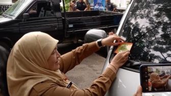 DLH Uji Emisi Kendaraan Dinas di Lingkungan Pemkot Cirebon
