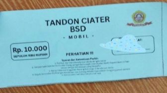 Viral Parkir Tandon Ciater Tangsel Dipatok Rp10 Ribu