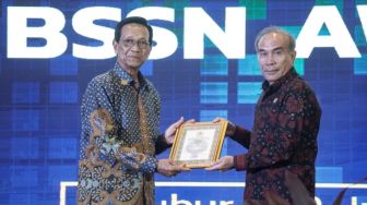 Dukung Perkuatan Persandian Indonesia, BSSN Anugerahi Sri Sultan HB IX dan HB X Adibhakti Sanapati