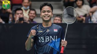 Kunlavut Tak Mampu Lanjutkan Pertandingan, Anthony Ginting Melaju ke Final Singapore Open 2023