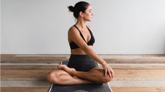 5 Tips Yoga di Rumah untuk Pemula, Persiapkan Ruang yang Nyaman