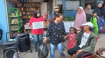 Kisah Haru Warga Tambaklorok Semarang, Hidupi Anak Yatim dari Hasil Ngamen
