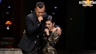 VIDEO Syahrini Beri Goyangan Hot ke Ahmad Dhani, Suami Mulan Jameela: Anang Kamu Rugi!