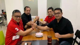 Jelang Pertemuan Puan-AHY, Sekjen Demokrat Dan PDIP Bertemu Di Kawasan Blok M Jakarta, Ini Yang Dibahas