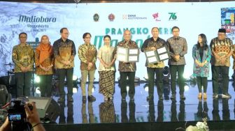 Pos Indonesia Apresiasi Pemkot Yogyakarta, Luncurkan Prangko Seri Malioboro untuk Sambut HUT ke-76 Tahun