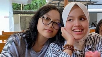 Profil Devina Elysia, Adik Putri Ariani yang Suaranya Sama Merdu dengan Kakaknya