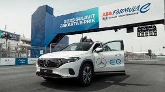 Semarakkan 2023 Gulavit Jakarta E-Prix Round 10 dan 11, PT MBDI Hadirkan Seri Mobil Listrik Mercedes-EQ