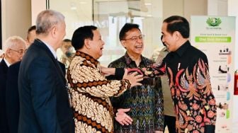 Lepasnya Tawa Jokowi dengan Prabowo Saat Resmikan Rumah Sakit Tzu Chi