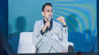 Raffi Ahmad Pidato Pakai Bahasa Inggris, Netizen Ikut Bangga: Akhirnya Gak Cuma Very-Very Famous