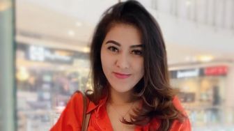 10 Potret terbaru Ade Bunga Niari, Mantan istri Andika Kangen Band yang Semakin Cantik dan Anggun