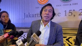 Pemintaan Komeng untuk Disahakannya Hari Komedi Nasional Diabaikan Fadli Zon dan Anggota DPR Lainnya