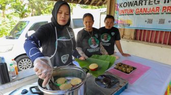 Berdayakan Ibu Rumah Tangga untuk Olah Produk UMKM, Kowarteg Indonesia Gelar Pelatihan Pembuatan Kue